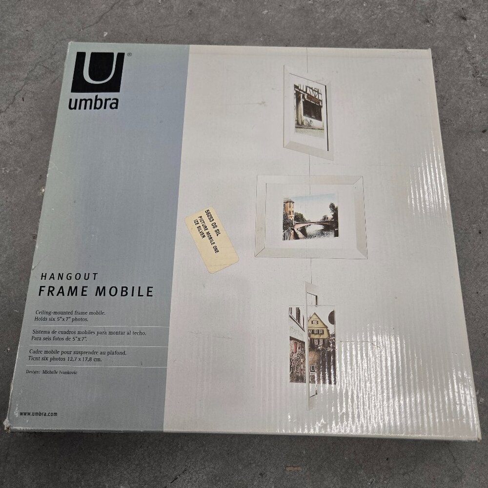 NEW! NEVER USED! Hanging frame mobile